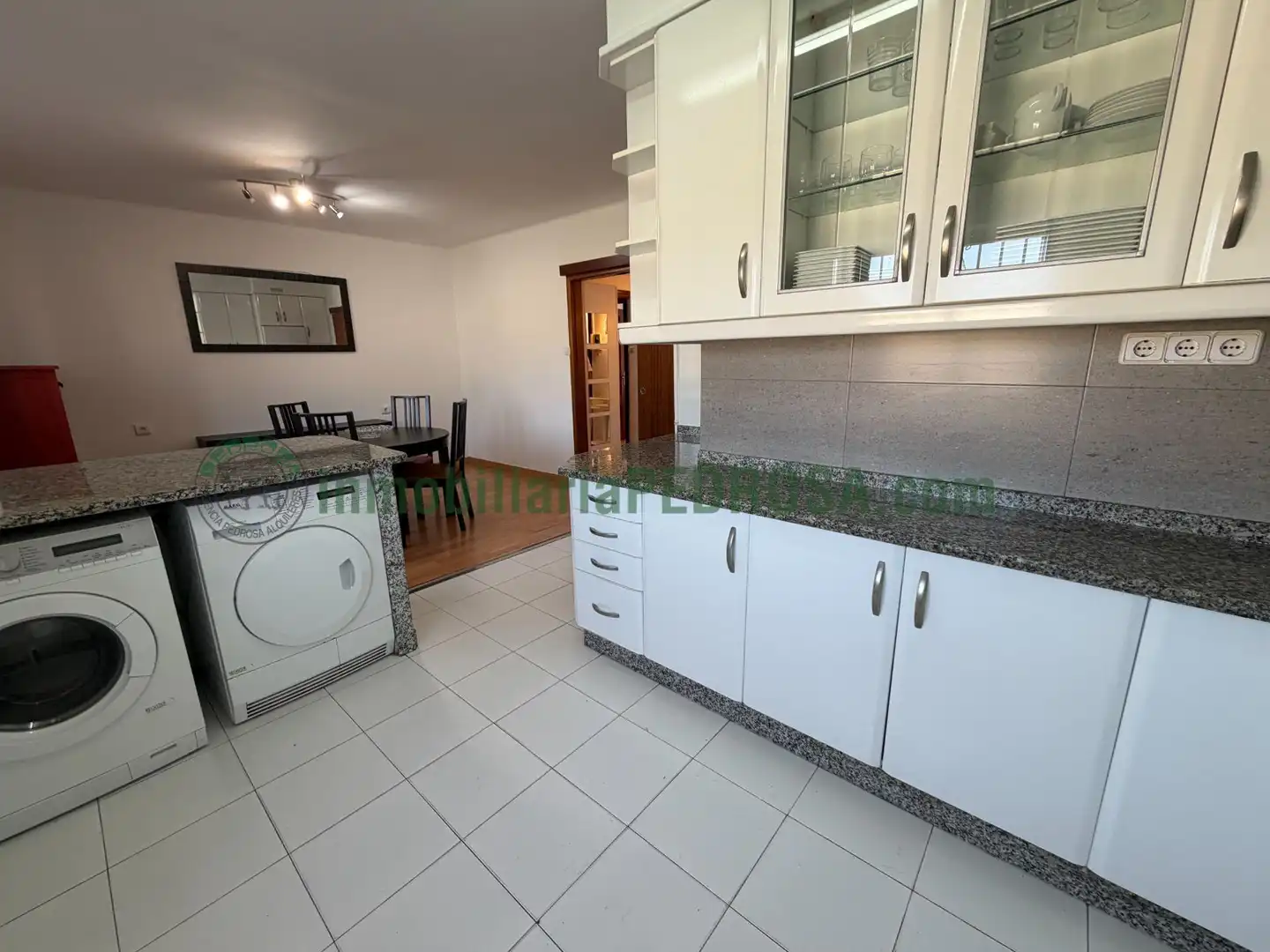 Cocina de Piso de alquiler en Pontevedra Capital  con Calefacción, Amueblado y Balcón