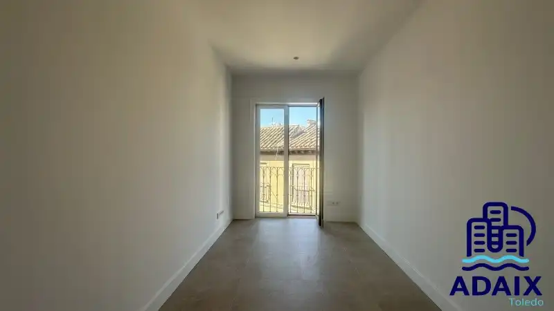 Balcony of Flat for rent in Toledo  with Air Conditioner, Heating and Furnished
