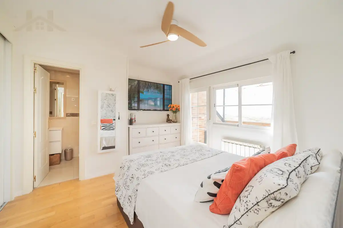 Habitación de Dúplex en venta en Arroyomolinos (Madrid) con Aire acondicionado, Calefacción y Terraza