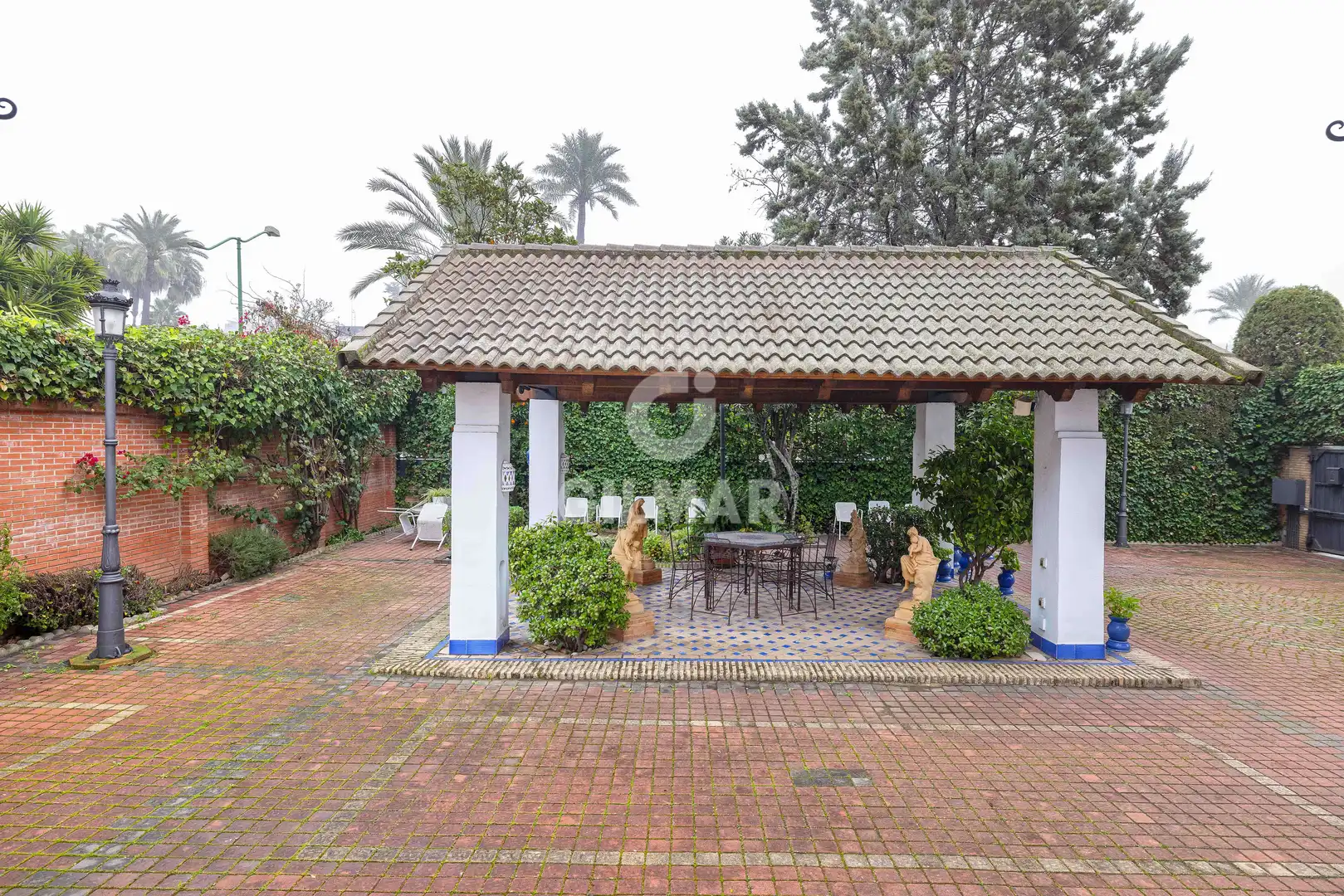 Jardí de Casa o xalet en venda en Sevilla amb Calefacció i Jardí privat