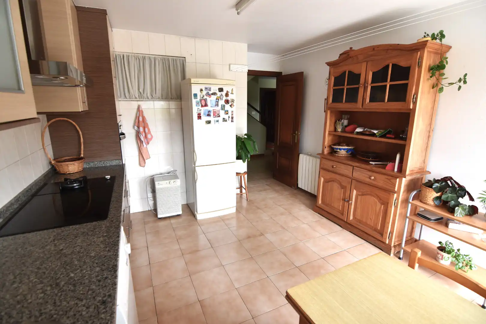 Cocina de Casa o chalet en venta en Oleiros con Calefacción, Jardín privado y Parquet