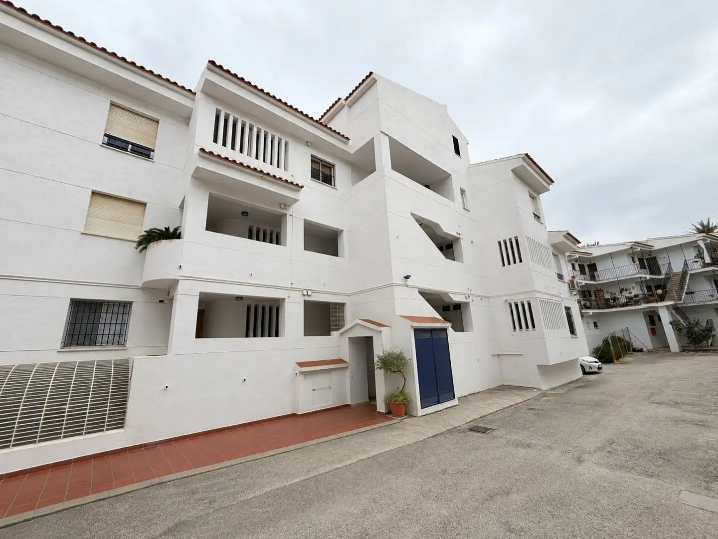 Außenansicht von Wohnung zum Verkauf in Altea mit Klimaanlage, Terrasse und Balkon