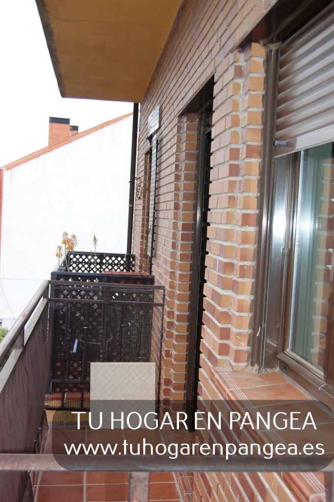 Balcony of Flat for sale in Casarrubios del Monte  with Air Conditioner and Community pool