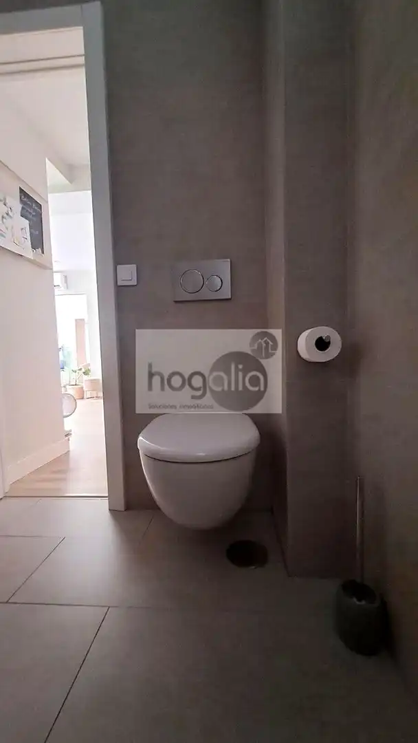 Baño de Piso de alquiler en Sevilla con Aire acondicionado, Amueblado y Balcón