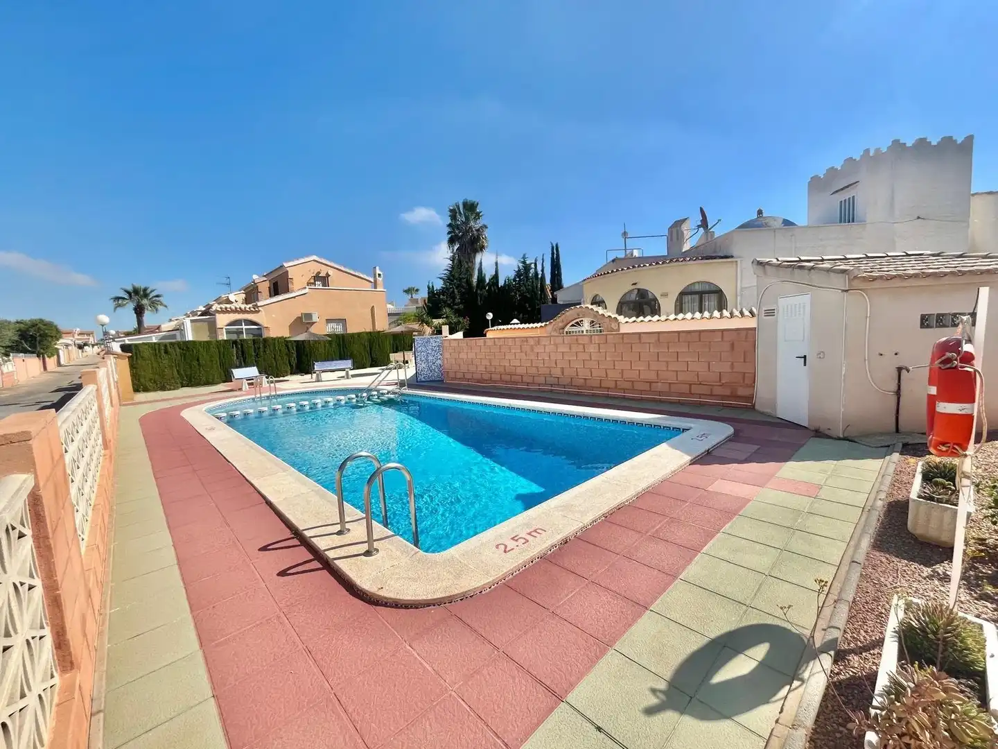 Piscina de Casa o xalet en venda en Orihuela amb Calefacció, Piscina i Moblat