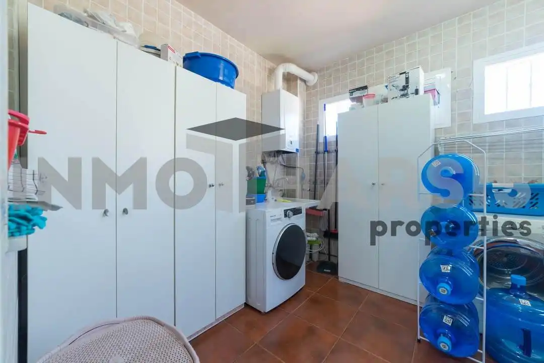Villa mit Terrasse zum Verkauf in AVIACION (U) 1, imagen 32