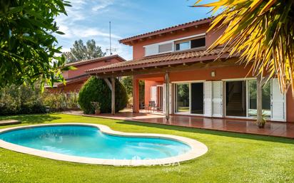 Jardí de Casa o xalet en venda en Olivella amb Calefacció, Terrassa i Piscina