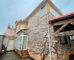 Vista exterior de Casa adosada en venda en Cuenca Capital amb Calefacció i Terrassa