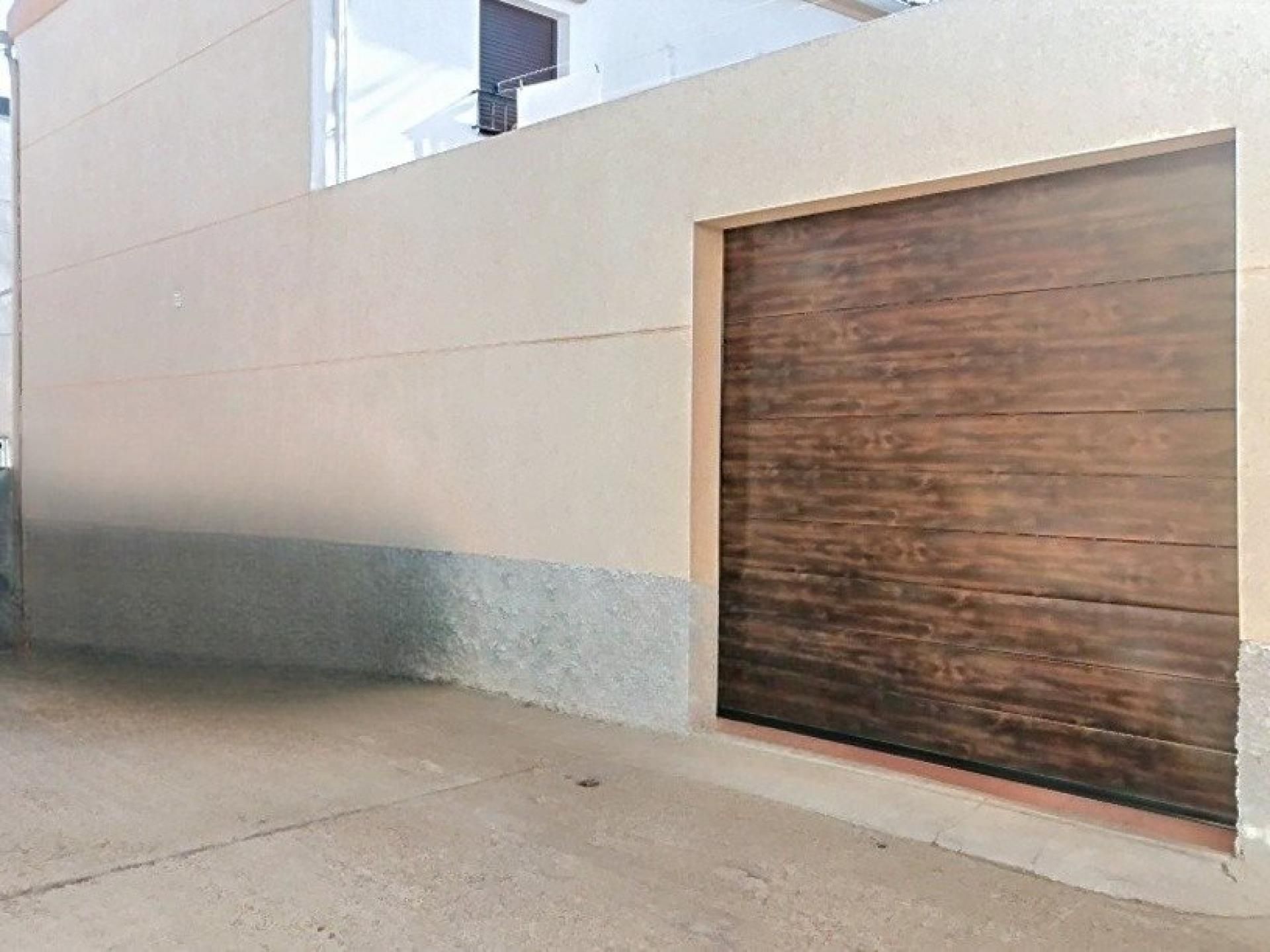 Exterior view of House or chalet for sale in Puebla de la Calzada  with Air Conditioner, Heating and Balcony