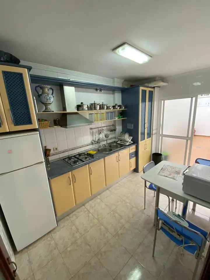 Cocina de Piso de alquiler en Vélez-Málaga con Terraza y Amueblado
