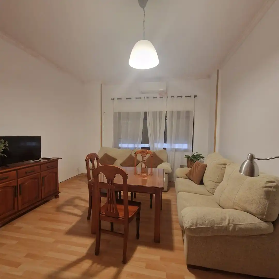 Flat with lift to rent in Poeta agustin Ruano, imagen 5