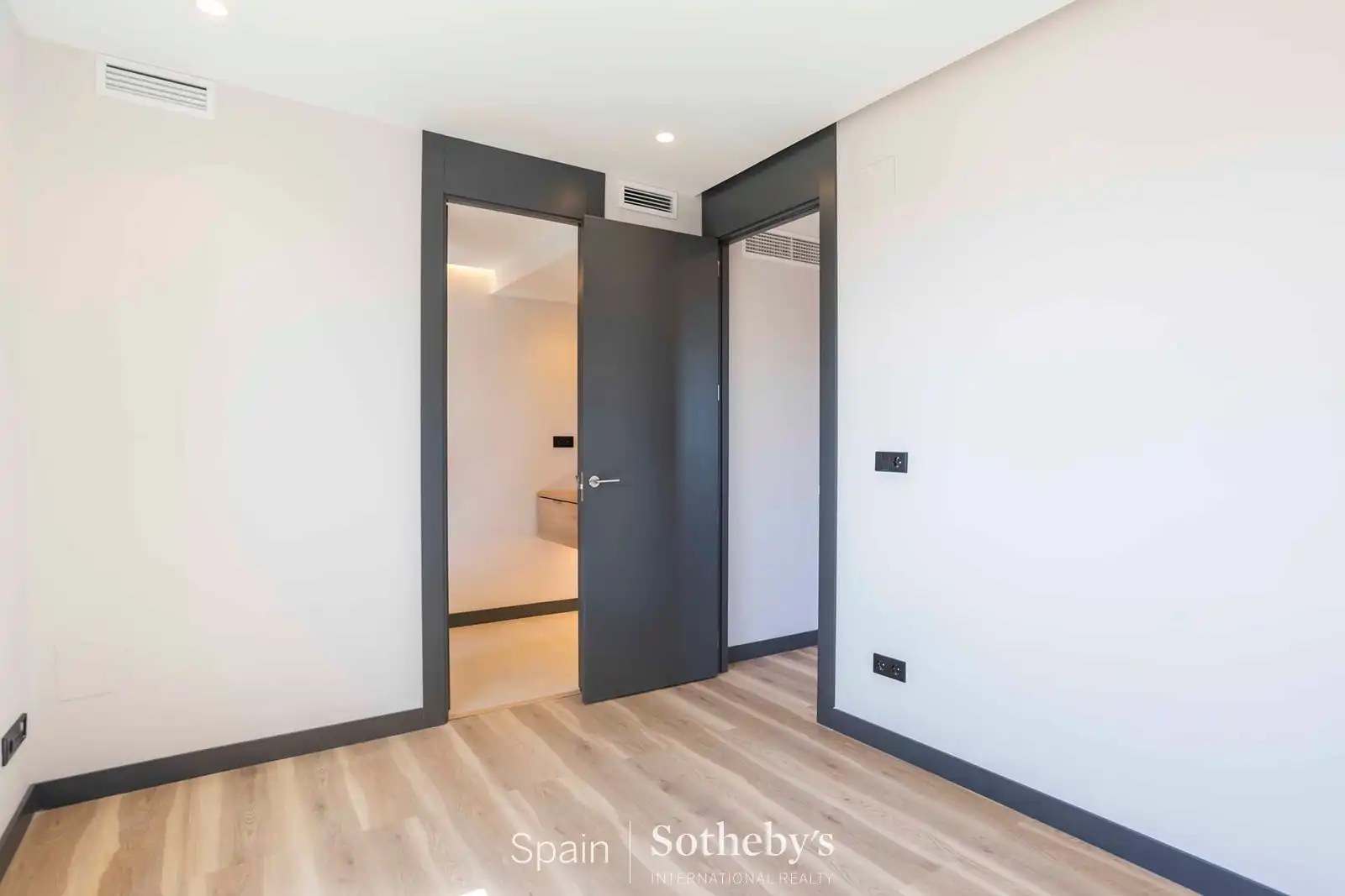 Apartamento en venta en Madrid con Aire acondicionado, Calefacción y Piscina
