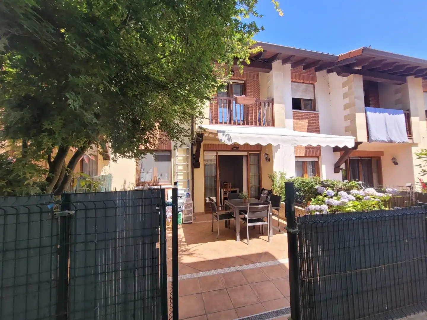 Casa a schiera con piscina in vendita a Barrio Salcedo 70A, imagen 4
