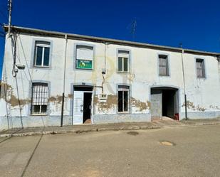 Vista exterior de Casa o xalet en venda en San Cristóbal de la Polantera