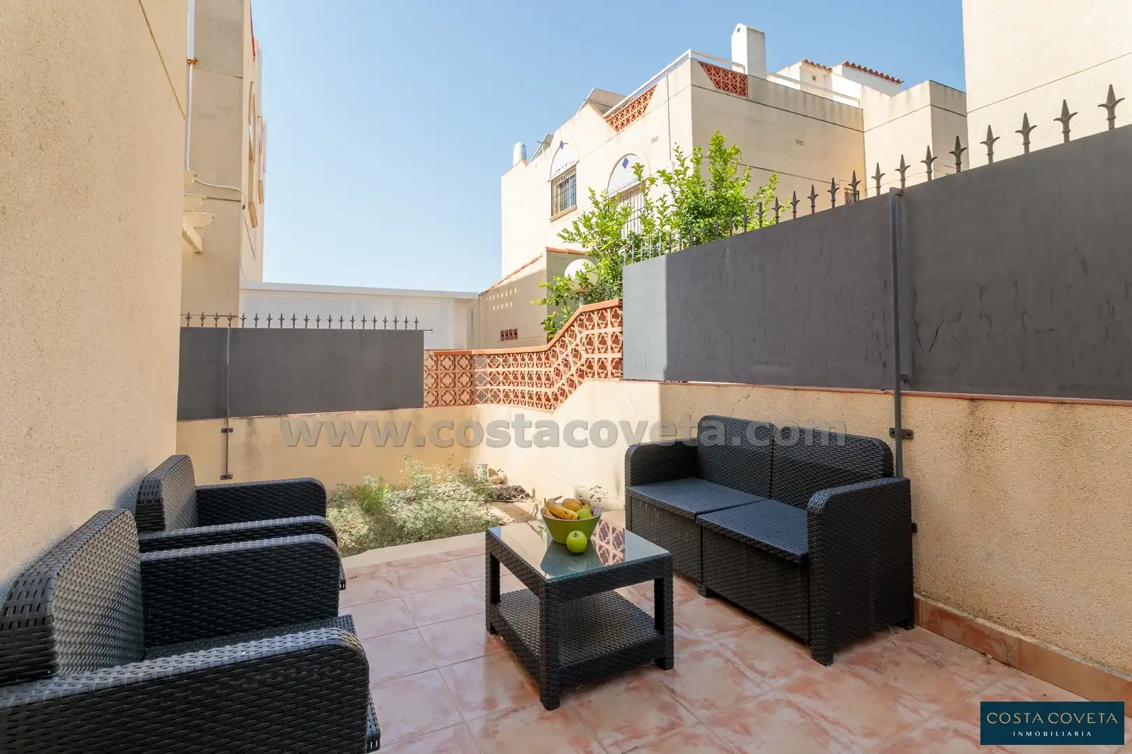 Casa adosada en venda a Pueblo Español - Coveta Fumá