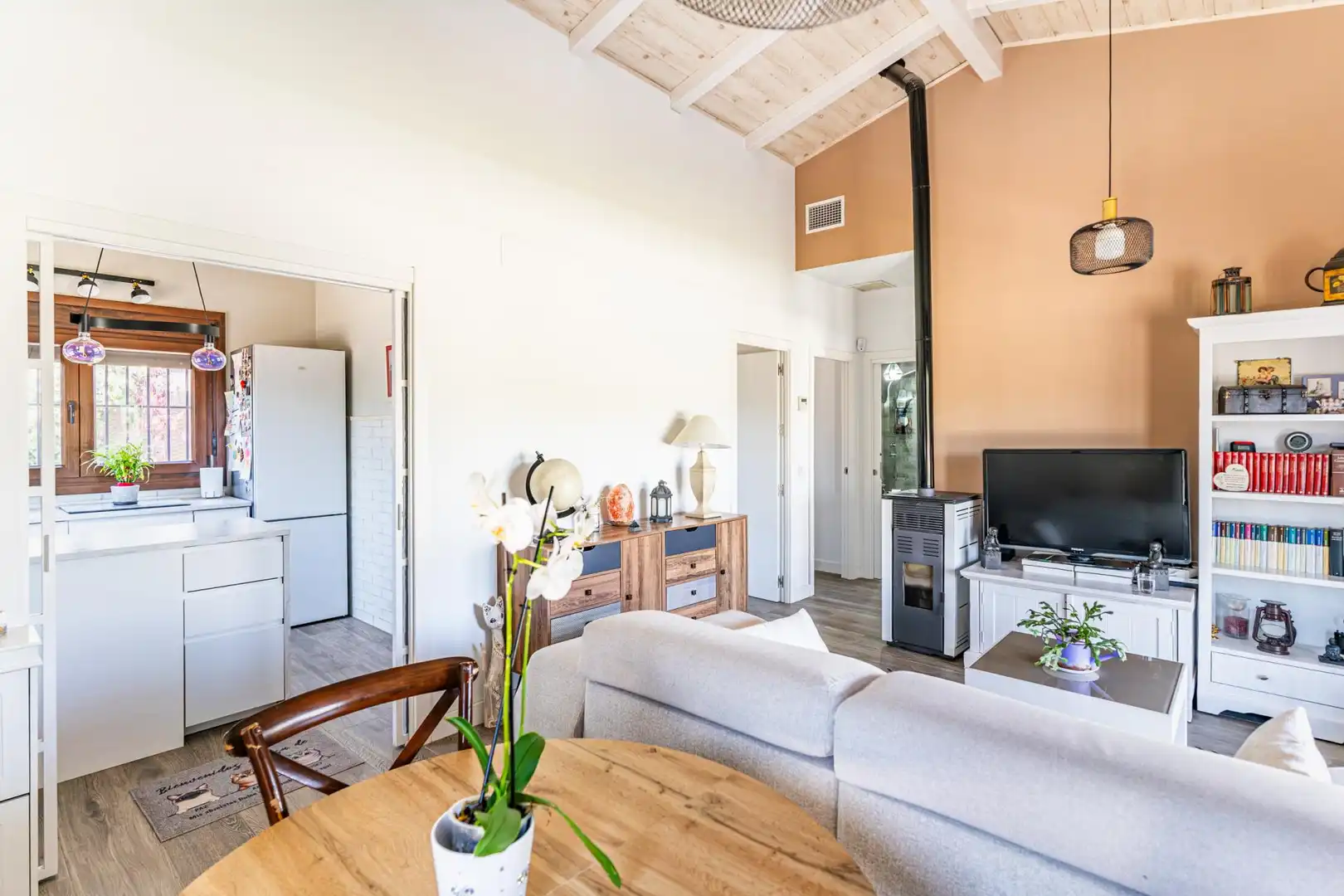 Living room of Houses for sale in Yuncos  with Air Conditioner, Heating and Private garden