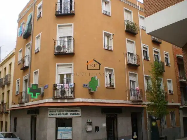 Vista exterior de Estudio en venta en Madrid con Aire acondicionado, Calefacción y Amueblado