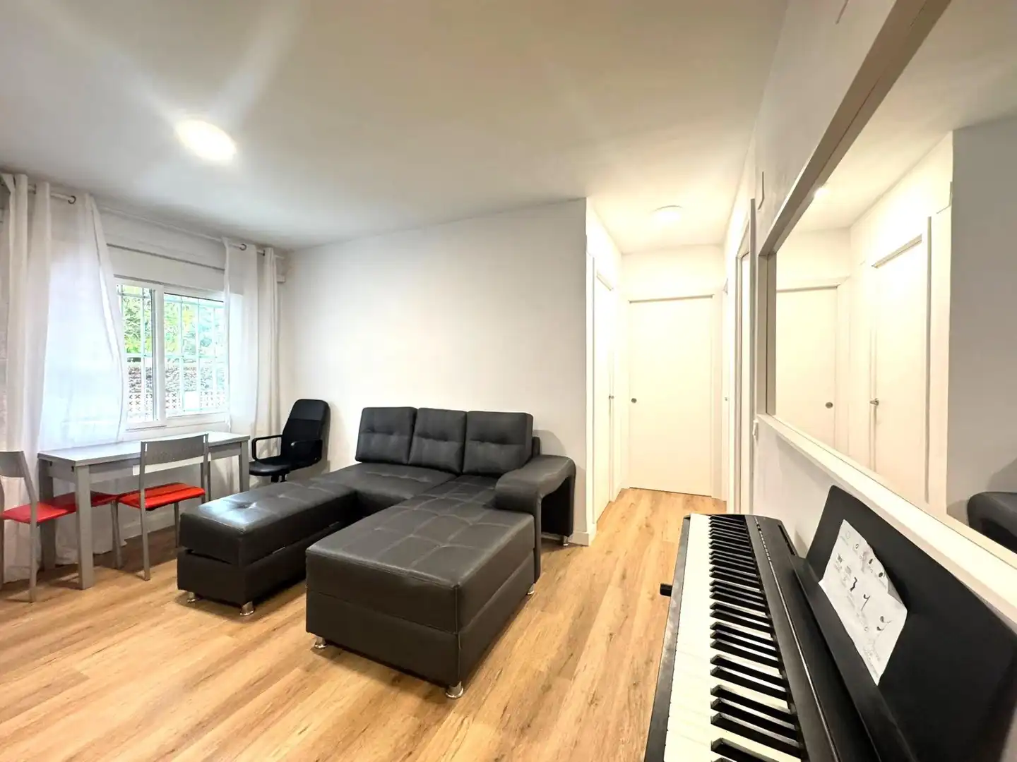 Living room of Apartments for sale in Alicante / Alacant