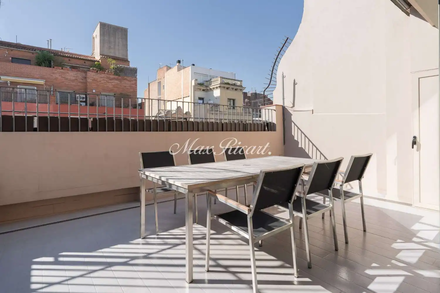 Attic for rent in N/A, Dreta de l'Eixample