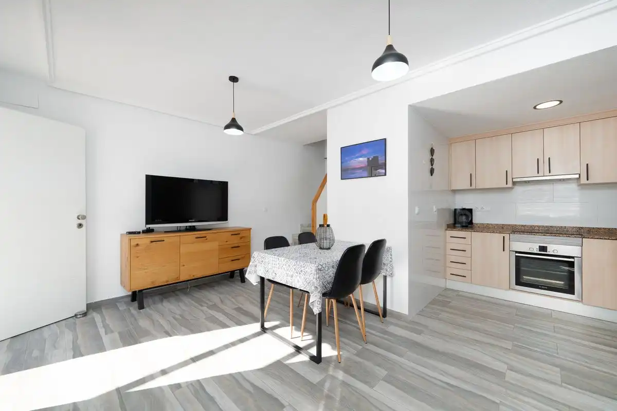 Casa pareada con terraza en venta en Calle Biar, imagen 5