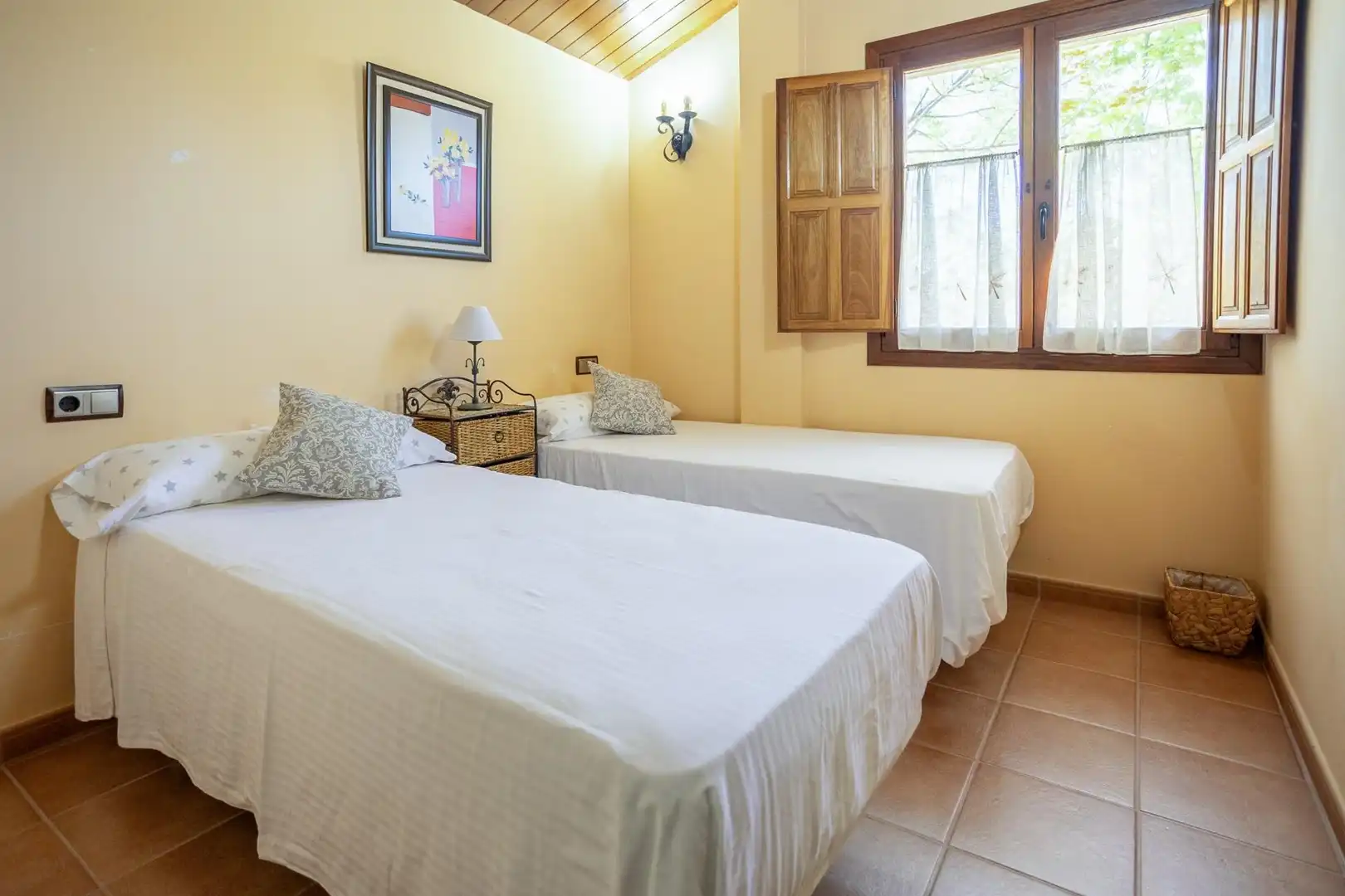 Dormitori de Casa o xalet en venda en Pedralba amb Aire condicionat, Calefacció i Jardí privat