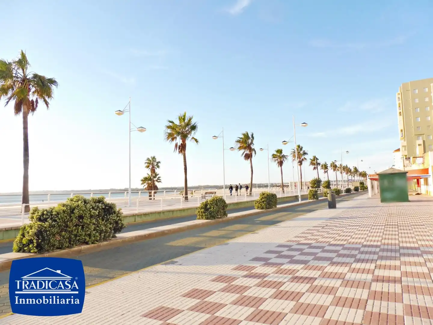 Flat with lift for sale in Valdelagrana, imagen 3