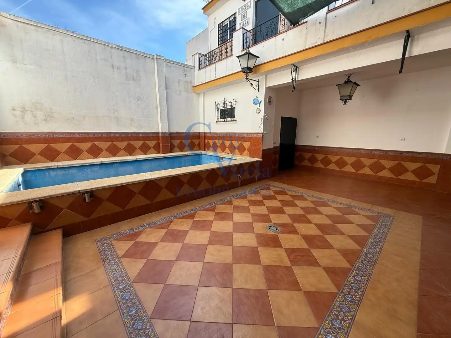 Piscina de Casa o xalet en venda en Dos Hermanas amb Aire condicionat, Calefacció i Terrassa