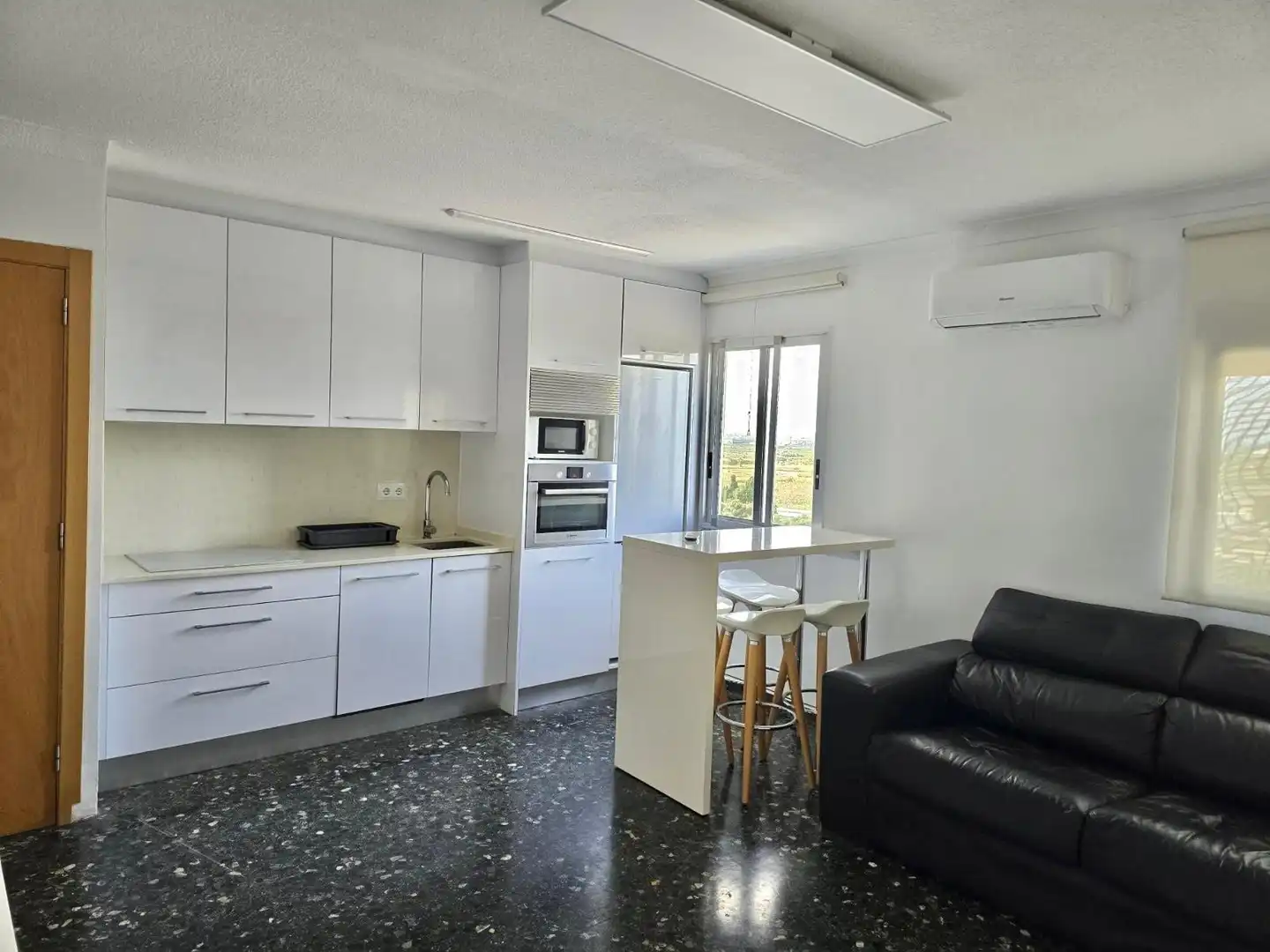 Cocina de Piso de alquiler en La Pobla de Farnals con Aire acondicionado, Amueblado y Horno