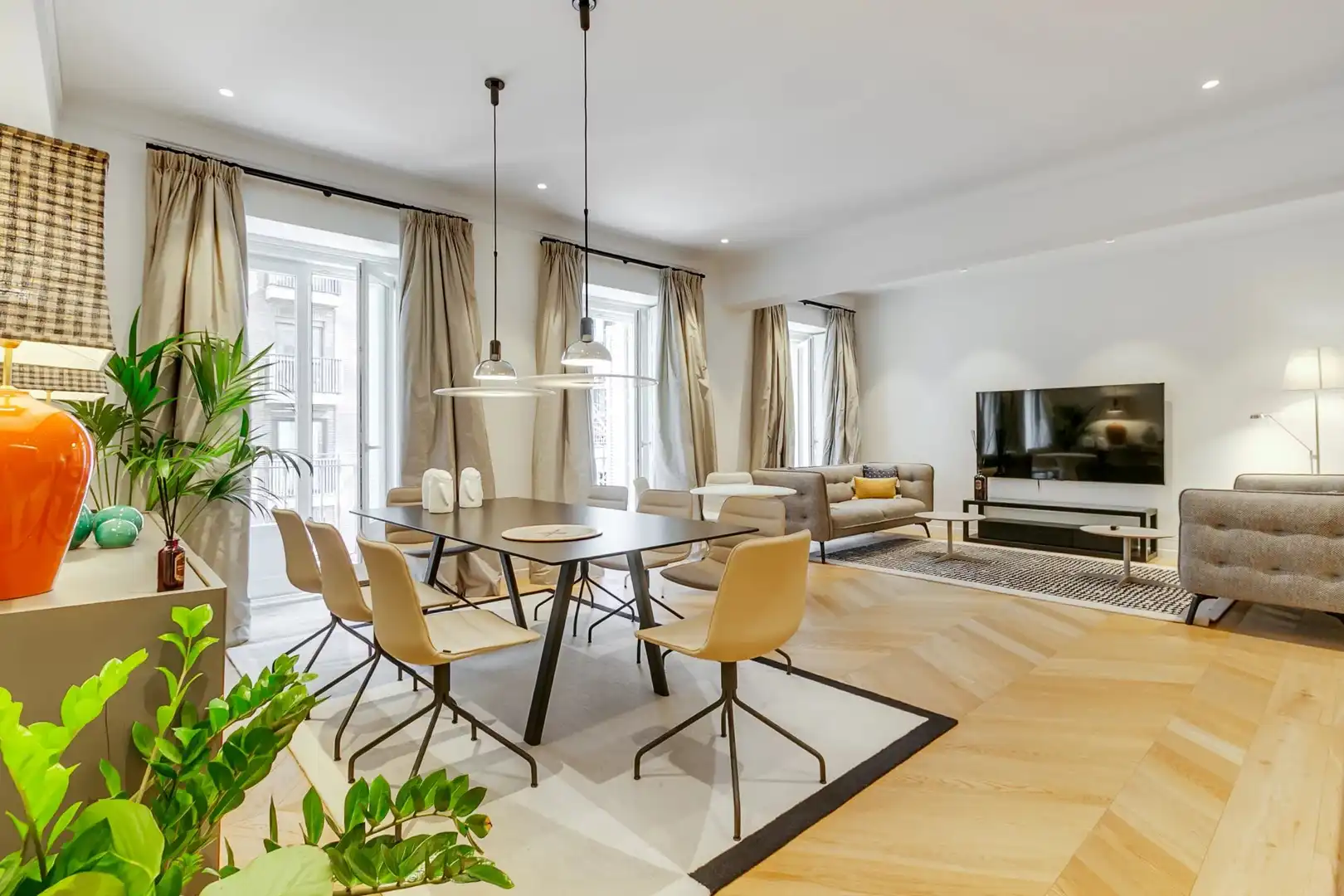 Dining room of Flat for rent in Madrid  with Air Conditioner, Heating and Storage room