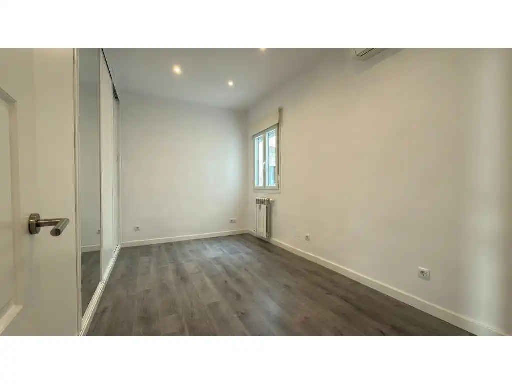 Habitación de Piso de alquiler en Madrid con Aire acondicionado, Calefacción y Horno