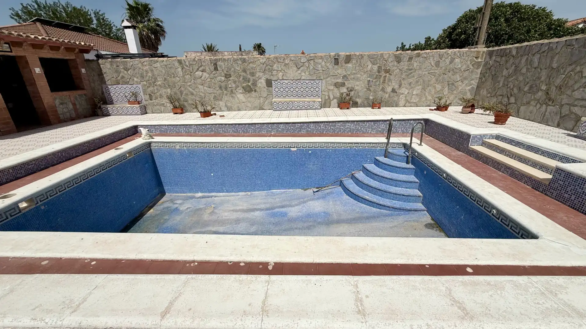 Piscina de Casa o chalet en venta en Chiclana de la Frontera con Aire acondicionado, Calefacción y Jardín privado