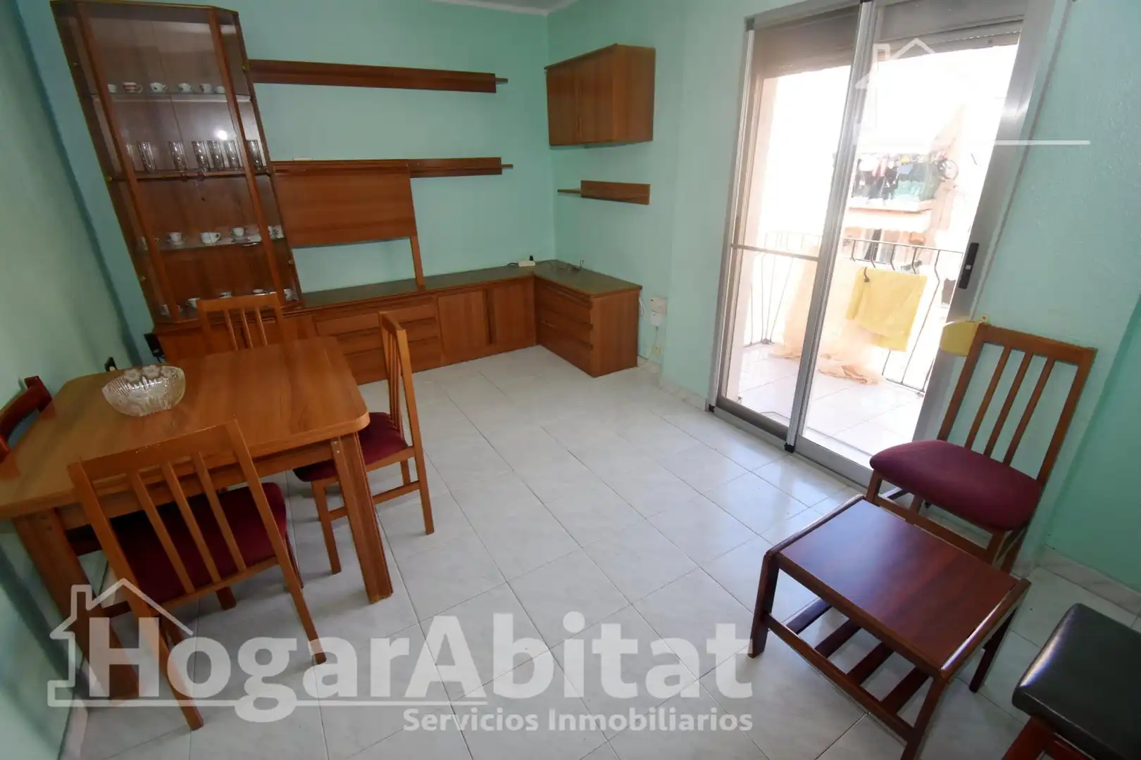 Habitación de Piso en venta en Castellón de la Plana / Castelló de la Plana con Amueblado y Balcón