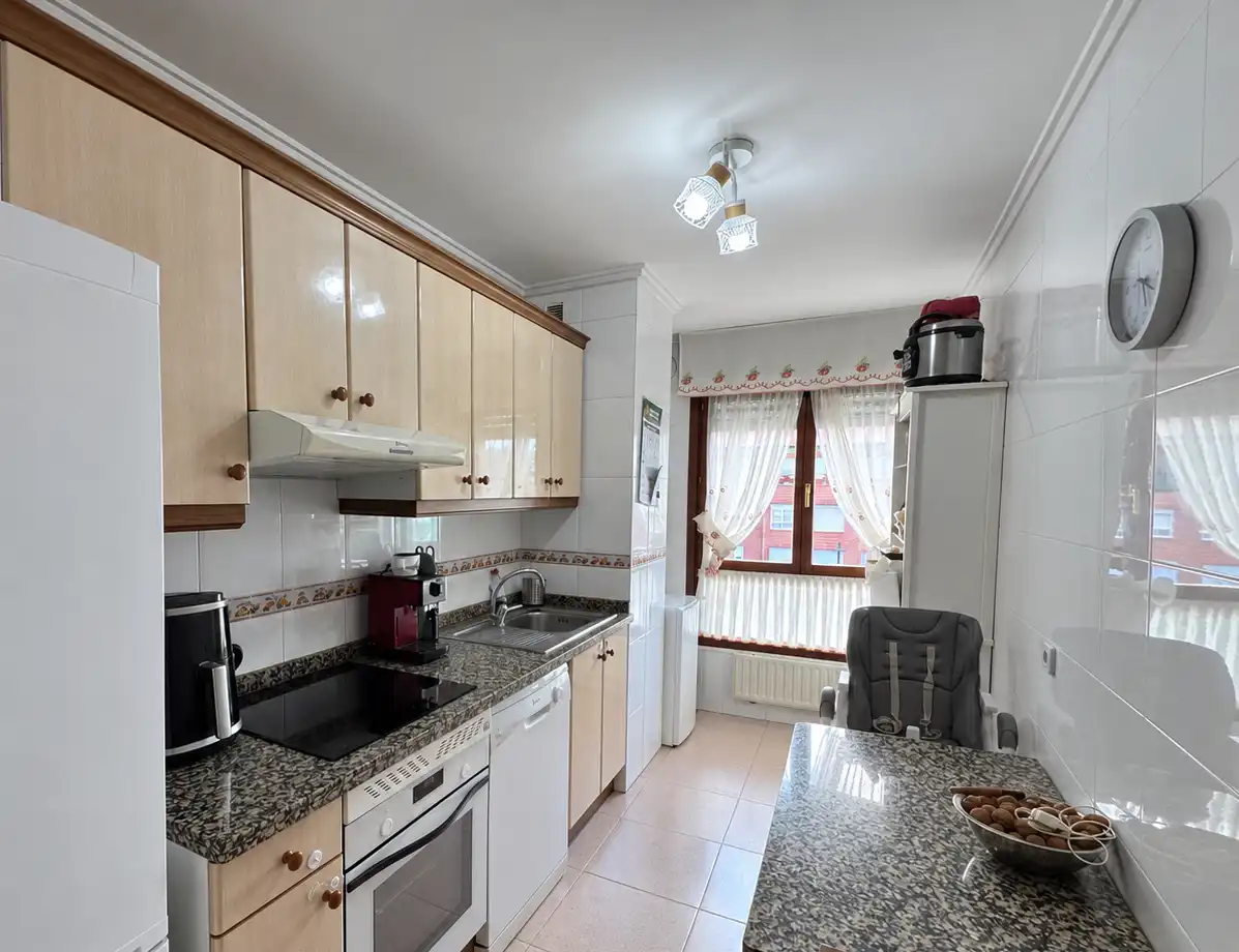 Flat with garden for sale in Parque del Oeste - Olivares, imagen 3