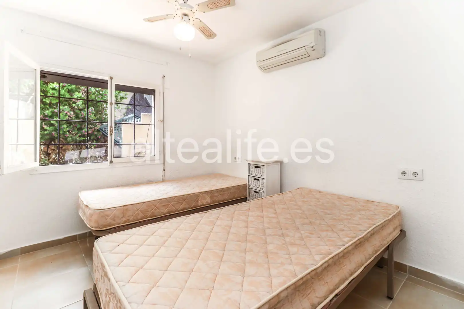 Habitación de Casa o chalet en venta en La Nucia con Aire acondicionado, Jardín privado y Terraza