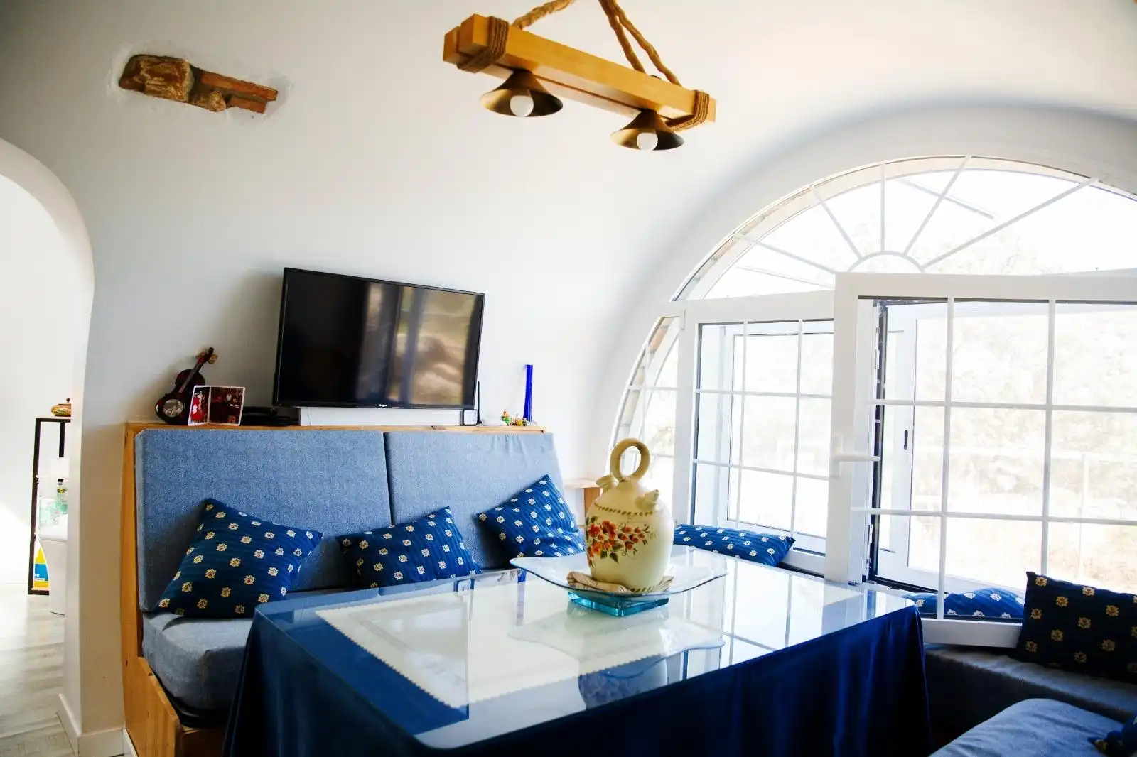 Sala de estar de Casa o chalet en venta en Bodonal de la Sierra con Aire acondicionado, Piscina y Amueblado