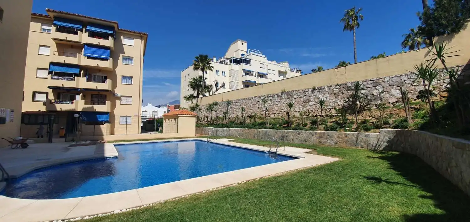 Habitatge amb piscina en venda a Las Lagunas