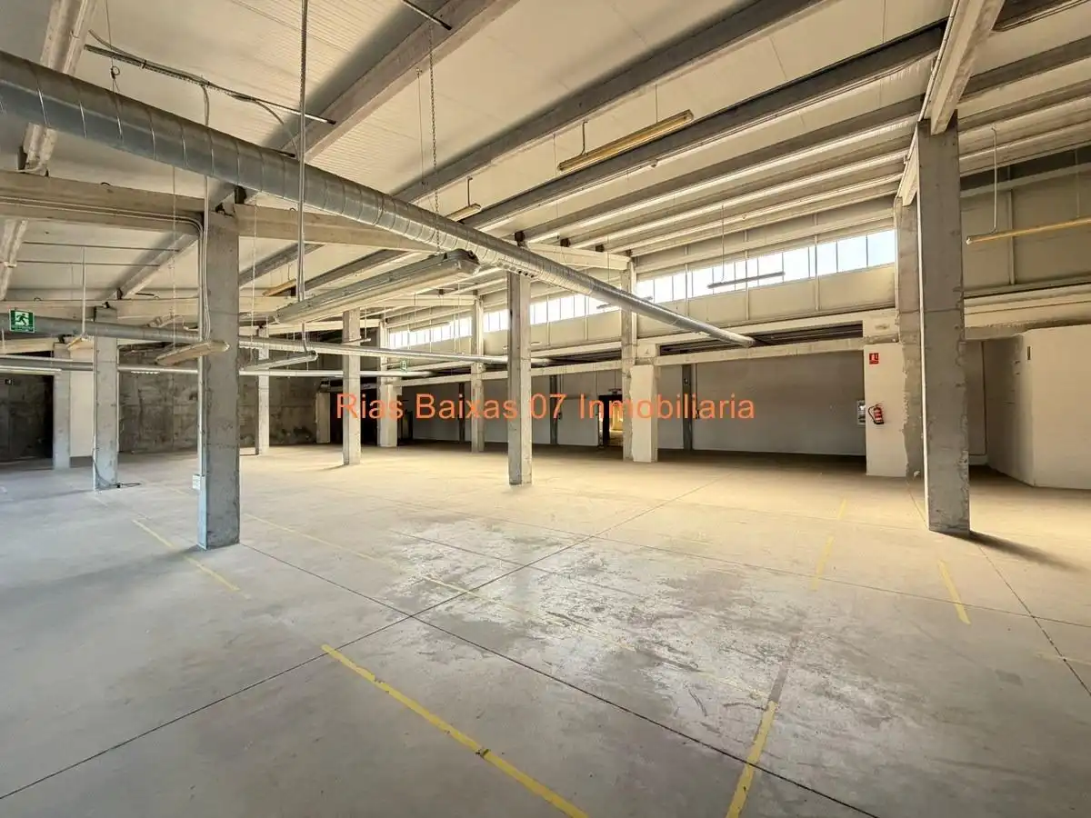 Parking of Industrial buildings for rent in Vigo 