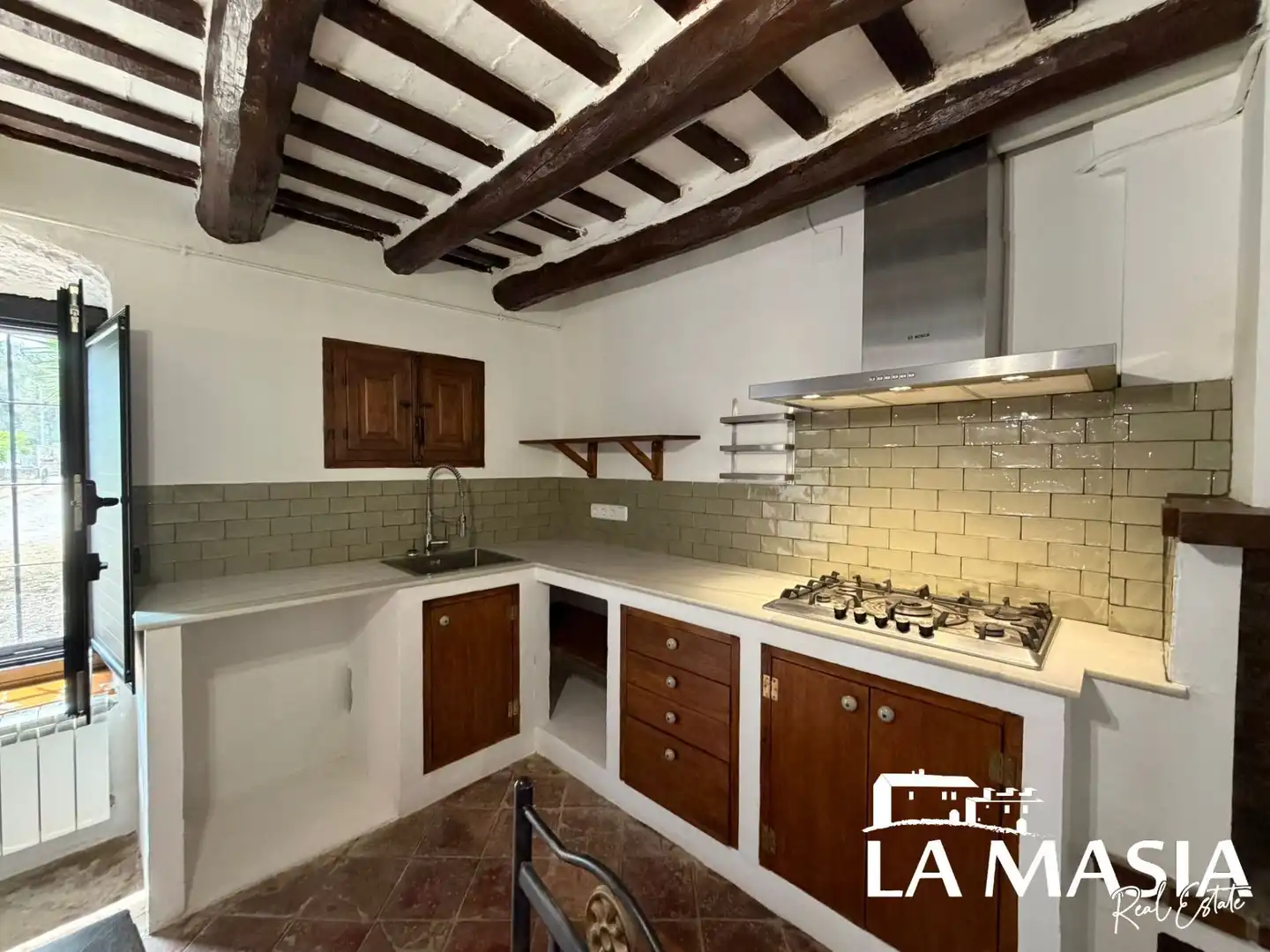 Cocina de Finca rústica de alquiler en Canyelles con Aire acondicionado, Calefacción y Trastero