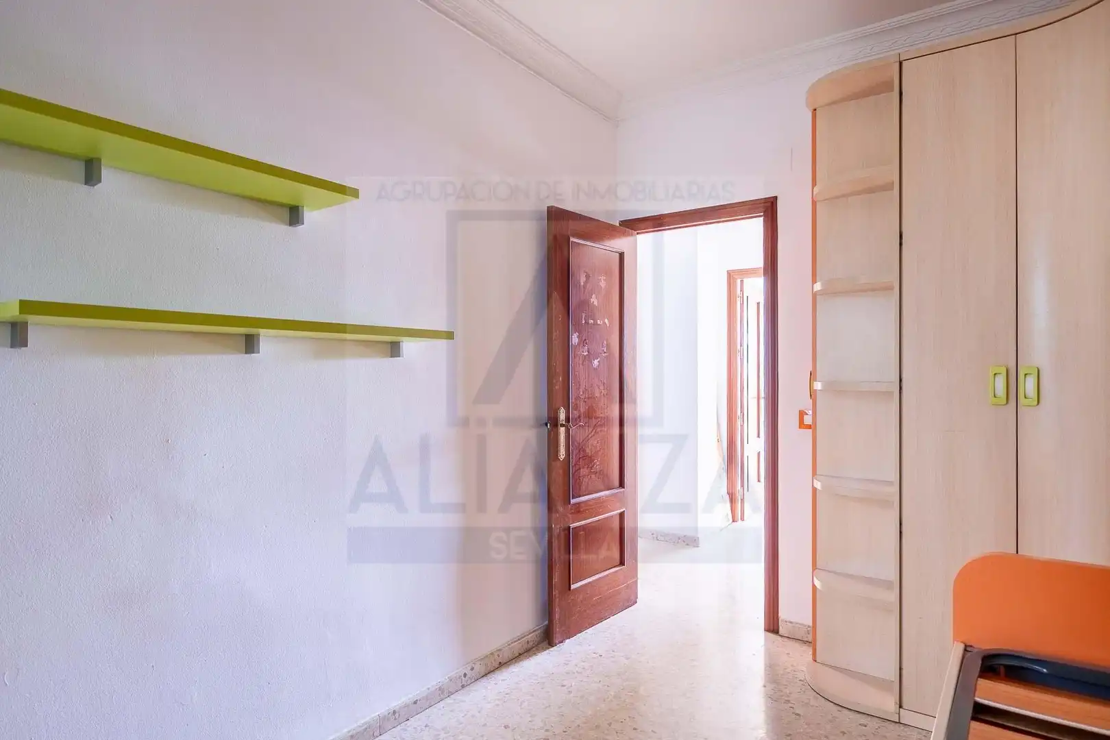Flat for sale in Balcón de Sevilla - Atalaya - La Uva - La Extremeña