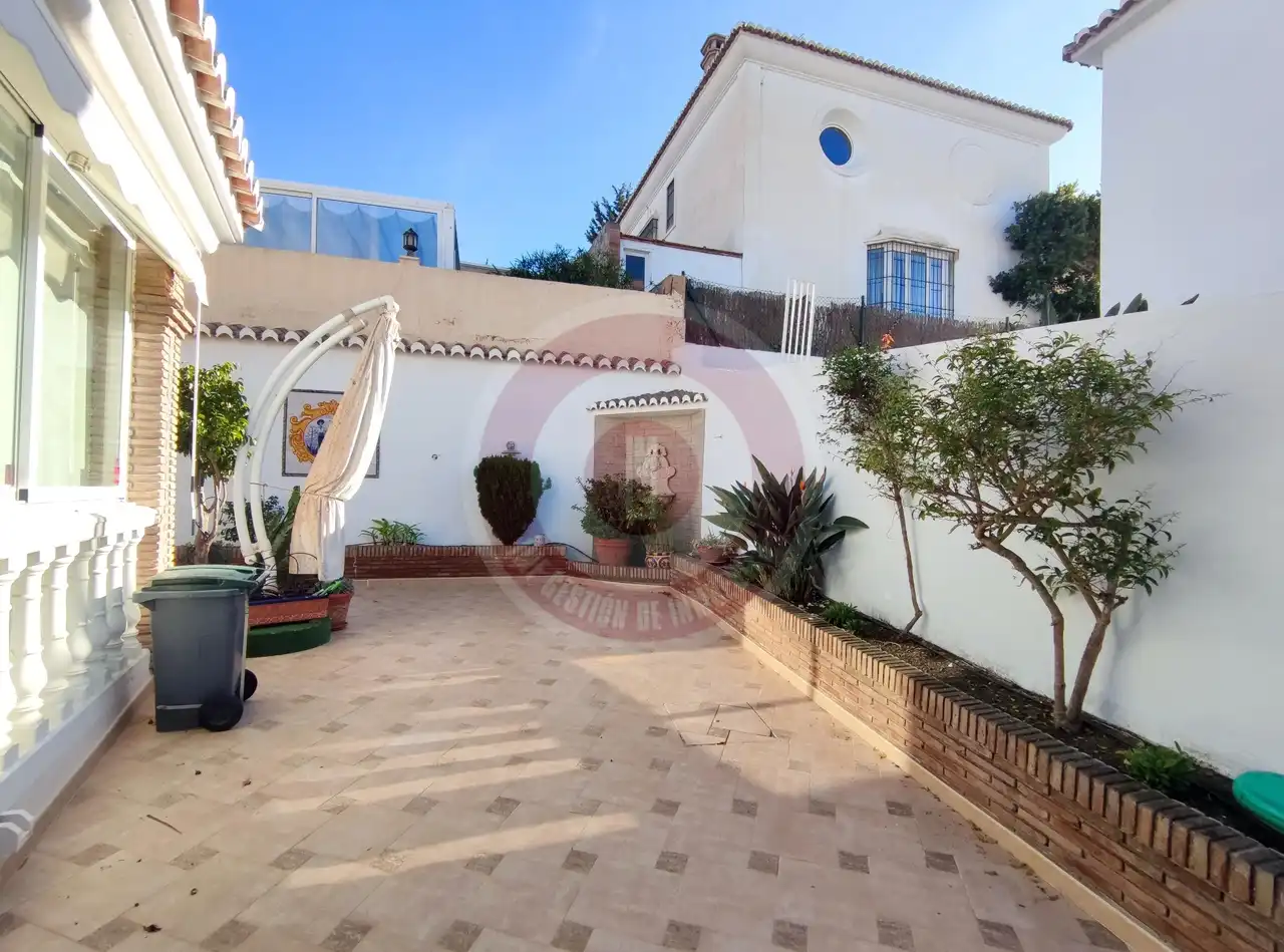 Terraza de Casa o chalet en venta en Vélez-Málaga con Aire acondicionado, Jardín privado y Terraza