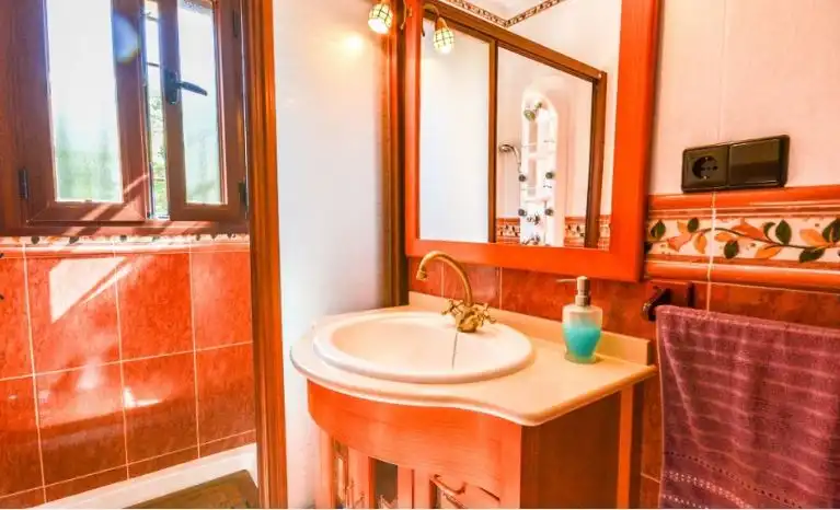 Baño de Finca rústica en venta en Ronda con Calefacción, Jardín privado y Trastero