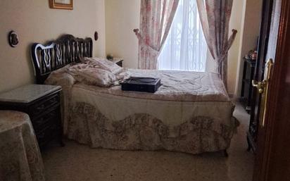 Bedroom of Flat for sale in  Jaén Capital