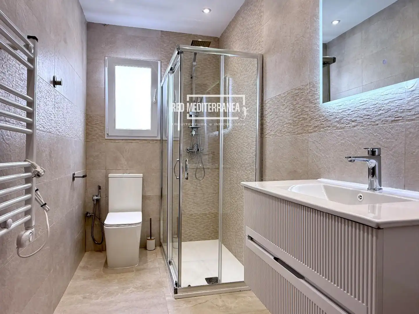Bathroom of Flat for sale in Gandia  with Air Conditioner, Heating and Terrace