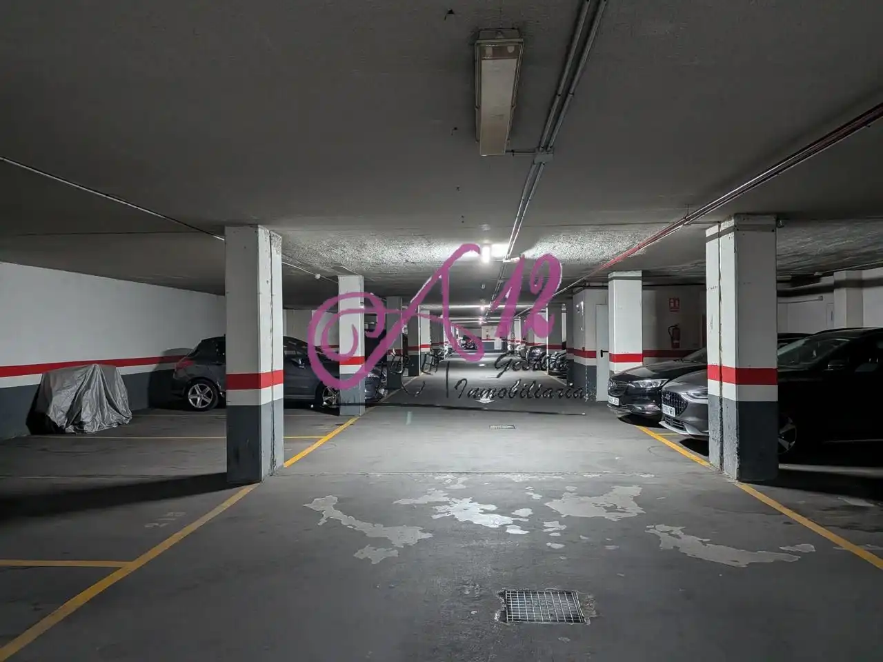 Parking of Flat for rent in Valencia  with Air Conditioner, Furnished and Community pool