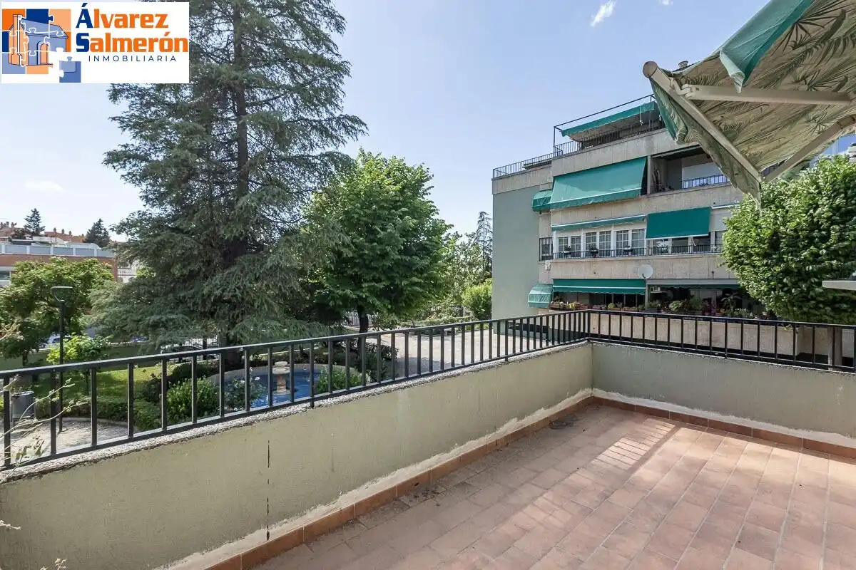 Piso en venta en Calle Bajo de Huétor, Cervantes