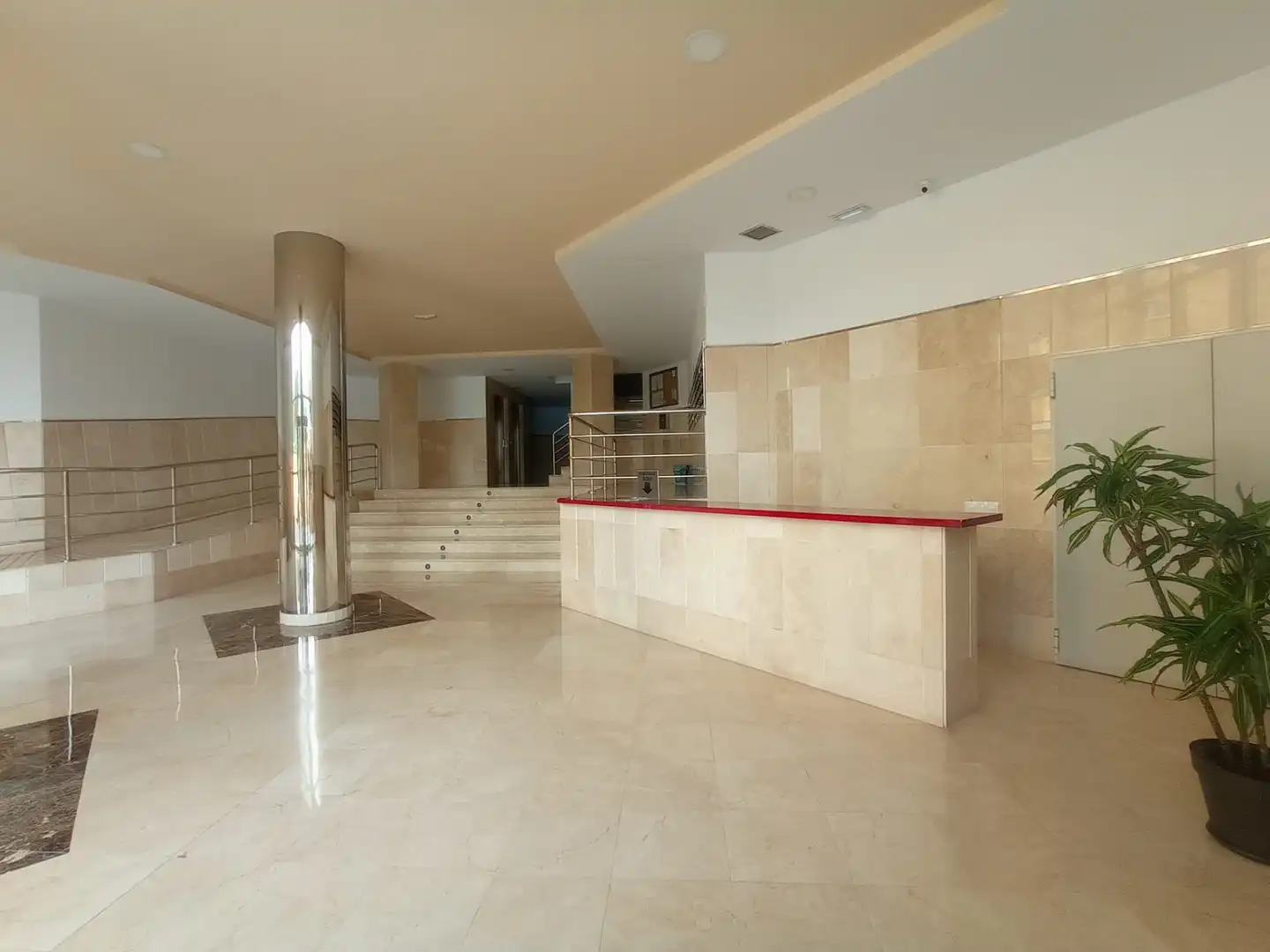 Piso en venta en Fuengirola con Aire acondicionado, Terraza y Amueblado