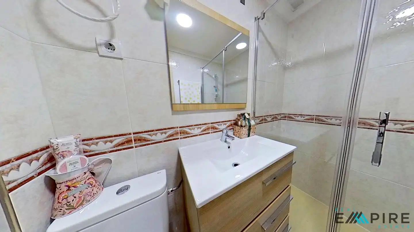 Bathroom of Flat for sale in Getafe  with Heating, Terrace and Storage room