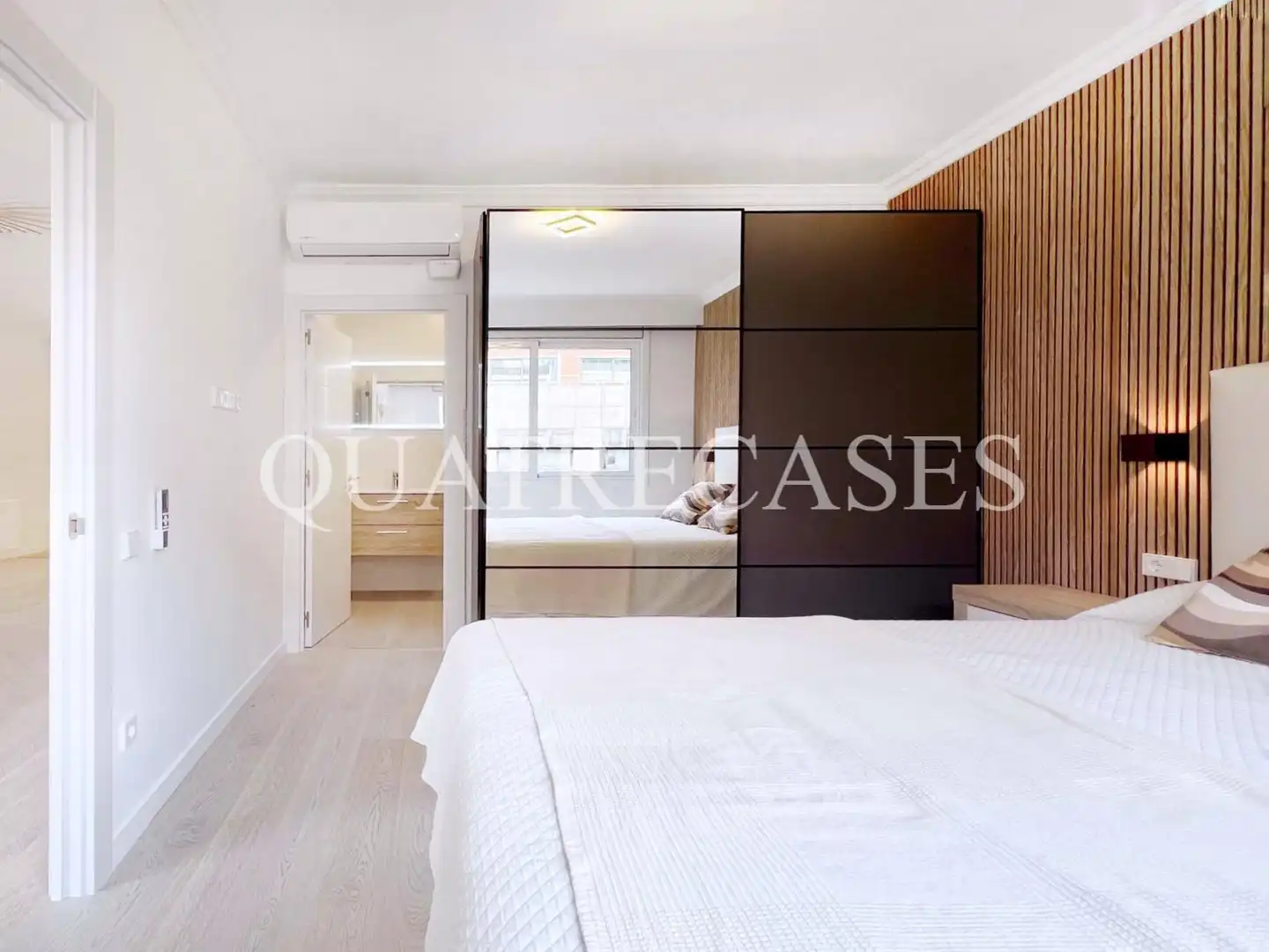 Piso con terraza en venta en Carrer del Rosselló, imagen 15
