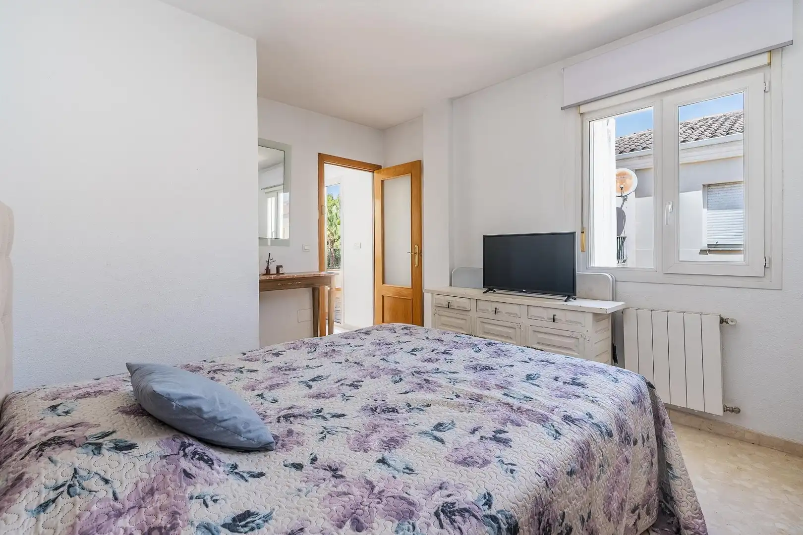 Habitación de Casa adosada en venta en Norte