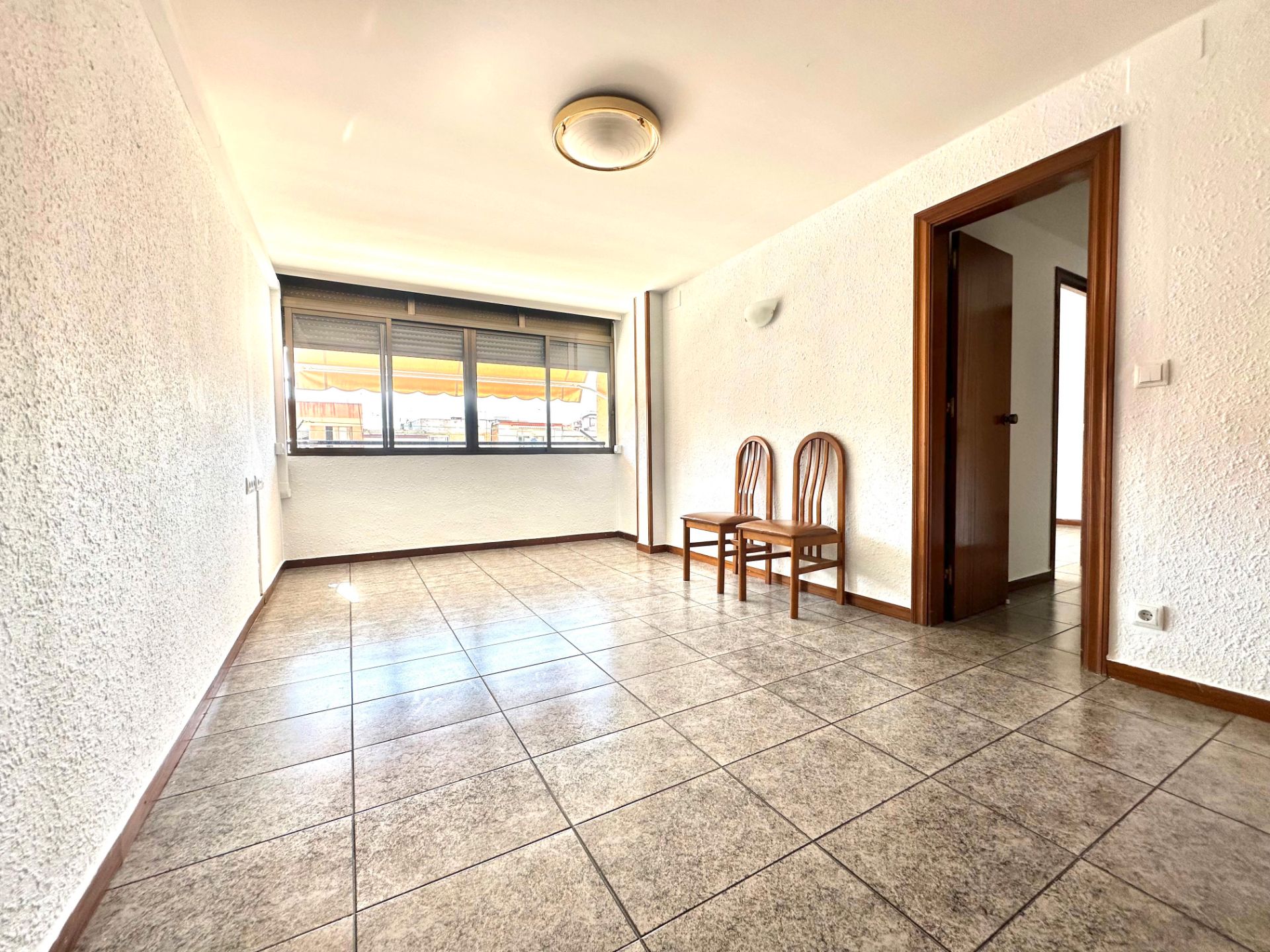 Sala d'estar de Pis en venda en Santa Coloma de Gramenet amb Aire condicionat